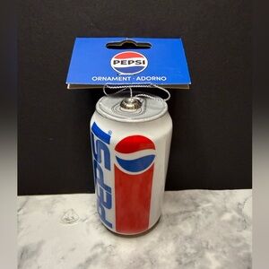 NWT Pepsi Ornament Adorno Retro Pepsi Can designed as a novelty made of plastic.